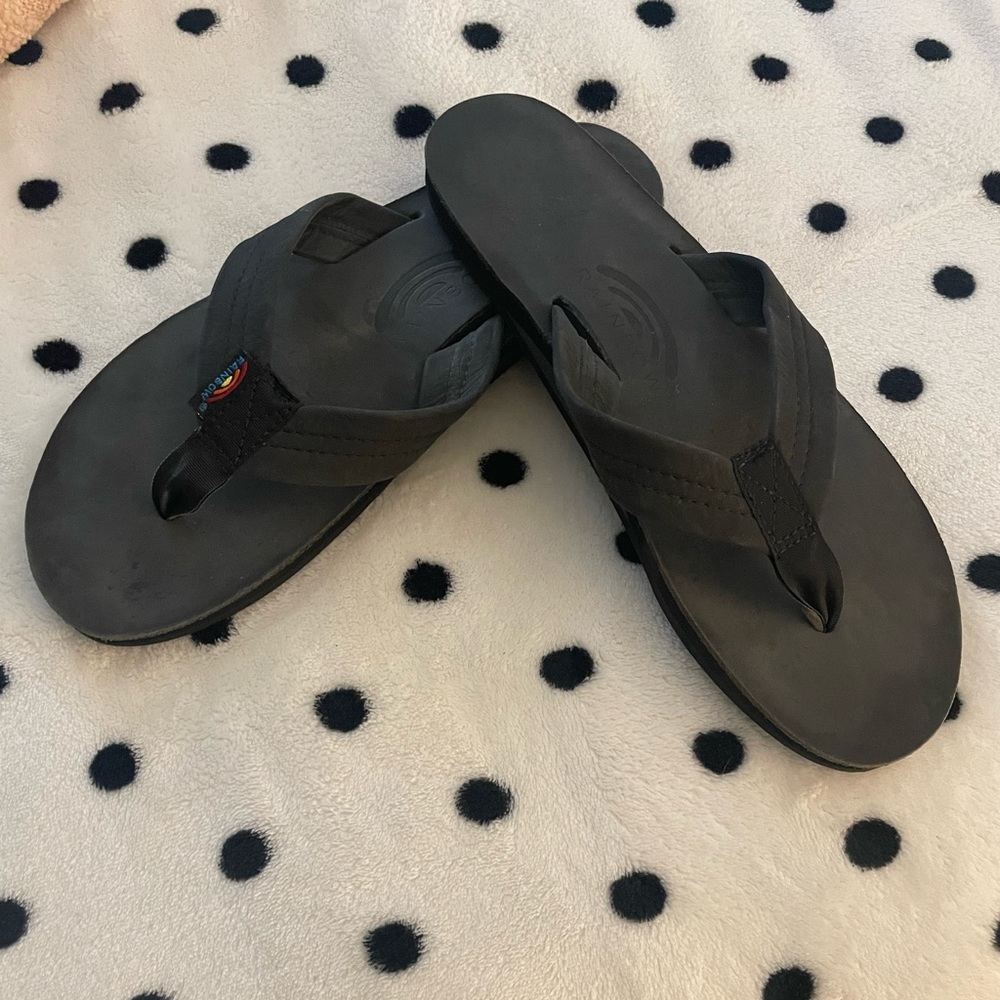 Womens XL black Rainbow Flip flops!